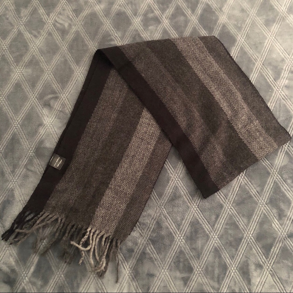 Acrylic Scarf (NWOT)